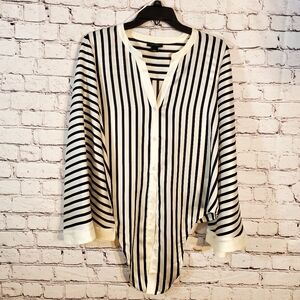 Striped V-Neck Button-Front Women's Top - Black & White